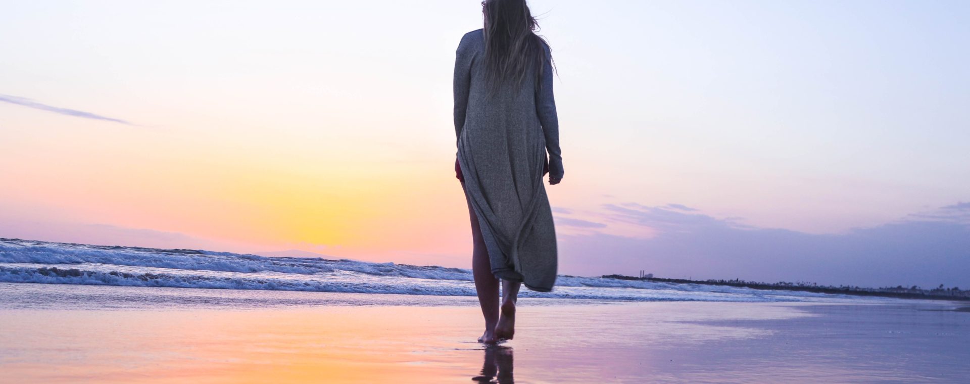 femme sur la plage